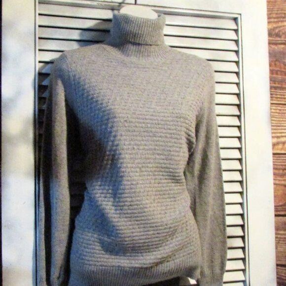 C+C California XS Merino Wool Blend Sweater - Picture 11 of 11